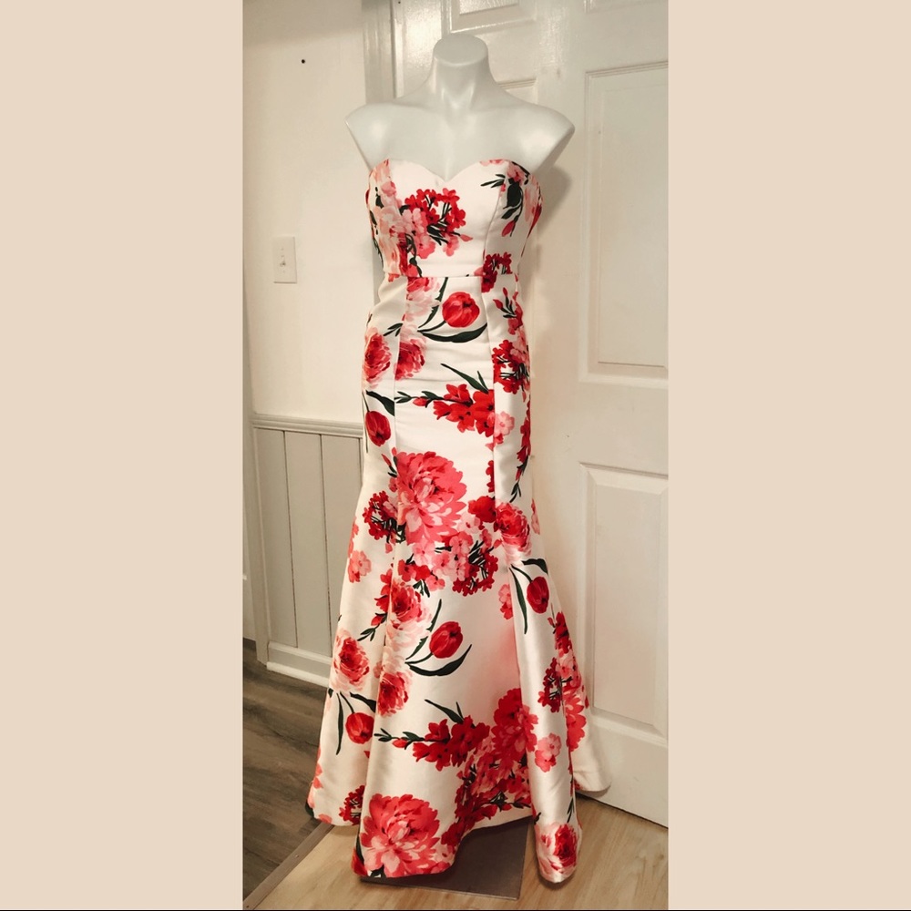 B. Smart White and Pink Floral Mermaid Dress
